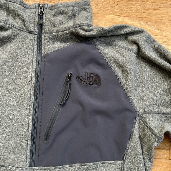 THE NORTH FACE Flash Dry Gray 1/2 Half Zip Fleece Pullover Jacket Men's Medium - Picture 2 of 8